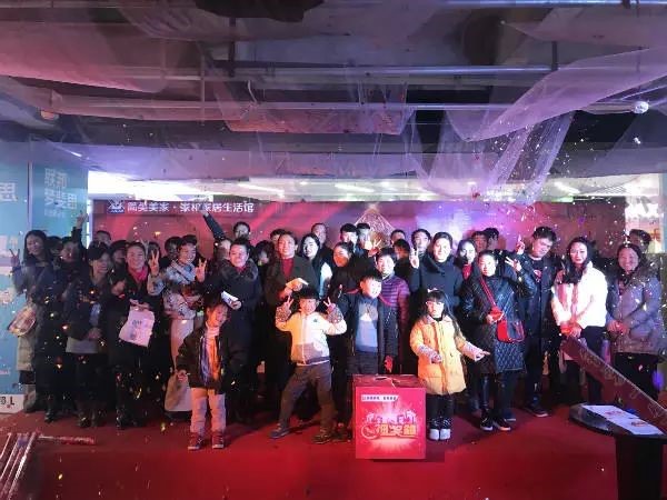 http://mmbiz.qpic.cn/mmbiz_gif/DsZhwxyHY9EZrgvZv3piabian2DcWv3XvIsVF0WkqvQmVj4DZHG8xSEGHpTEPYzryssOWQC3bv63Z7utHjtfUcFw/0?wx_fmt=gif&wxfrom=5&wx_lazy=1